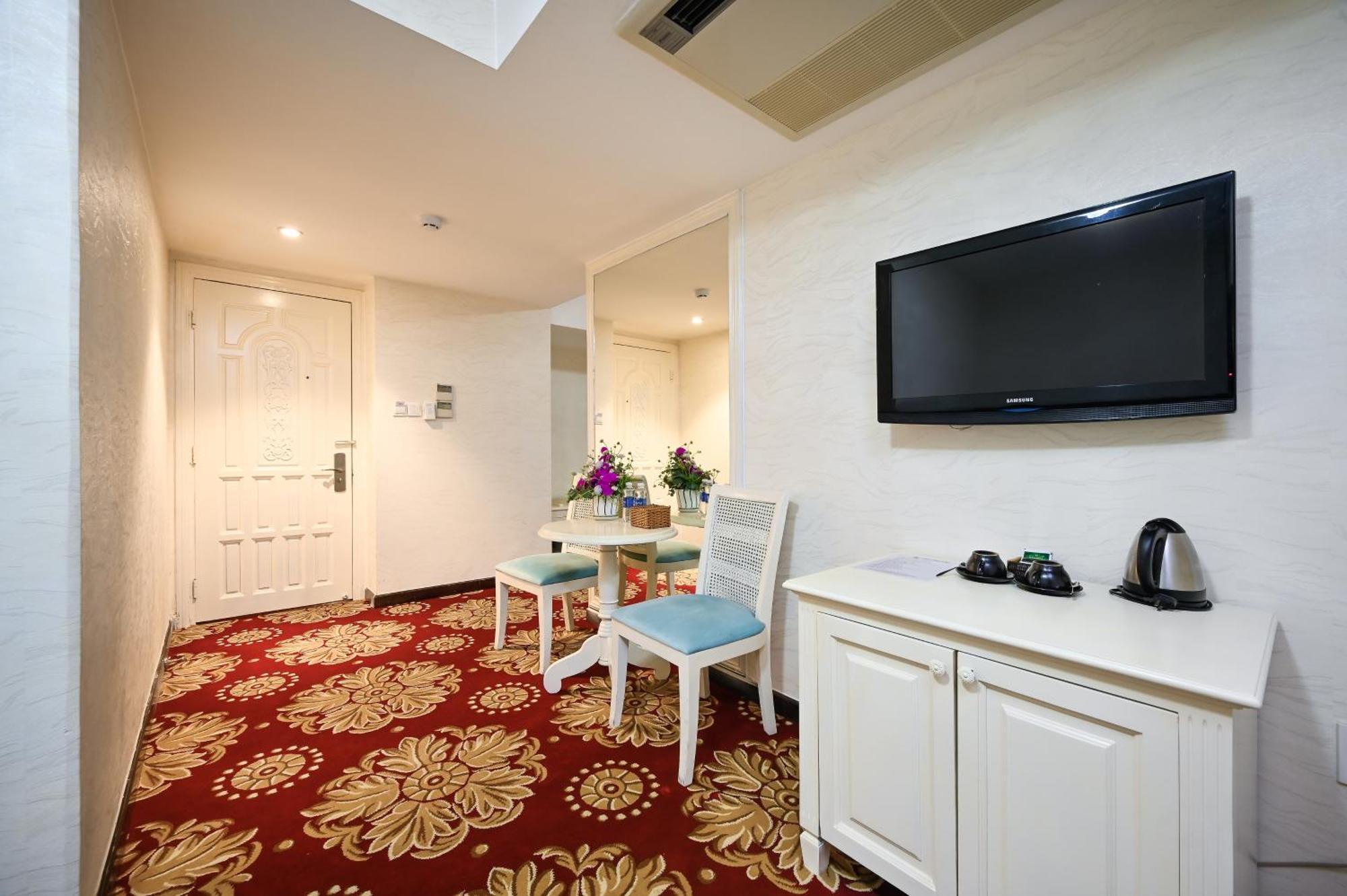 California Saigon Hotel & Rooftop Pool Ciudad Ho Chi Minh  Exterior foto