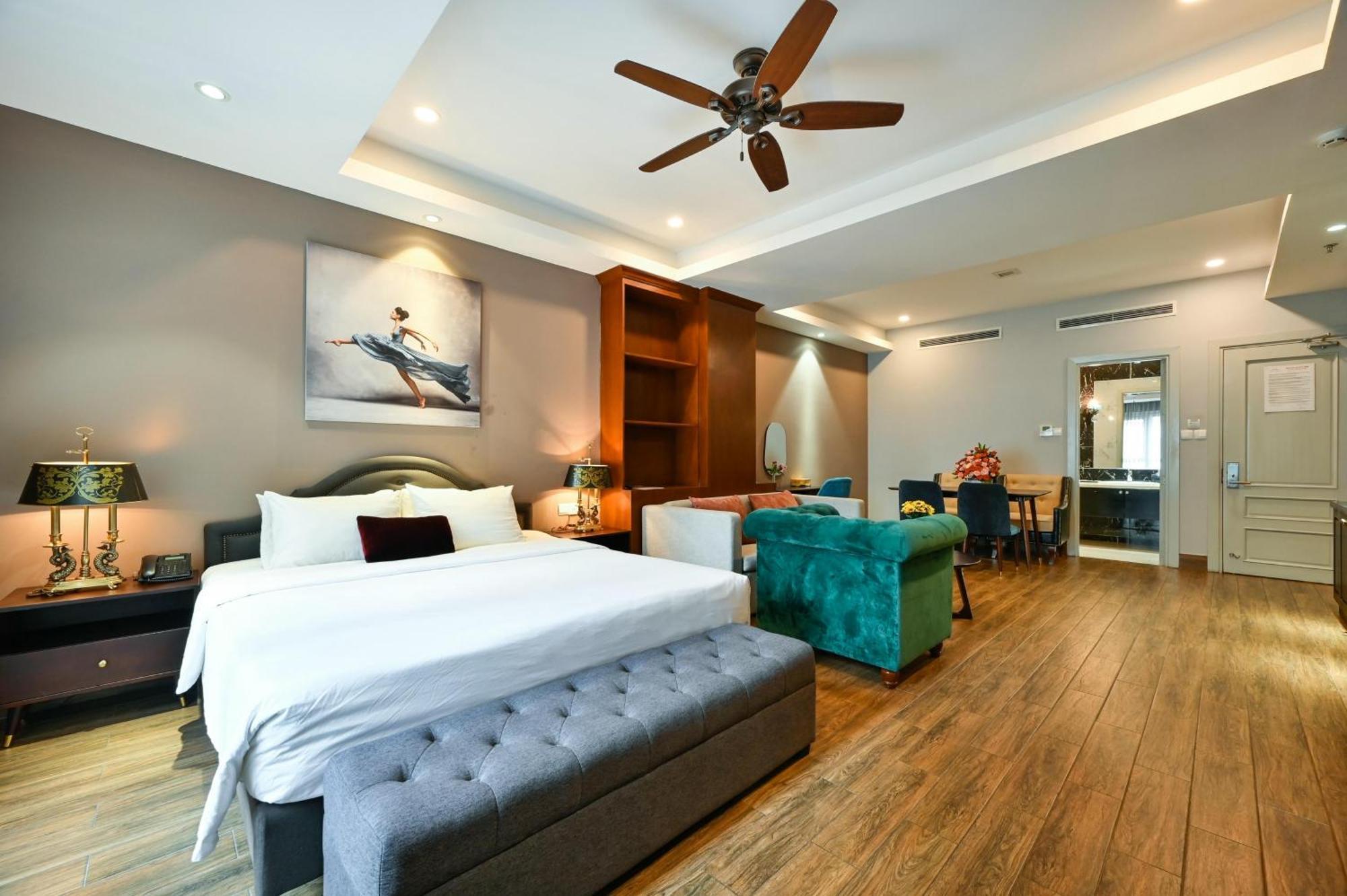 California Saigon Hotel & Rooftop Pool Ciudad Ho Chi Minh  Exterior foto