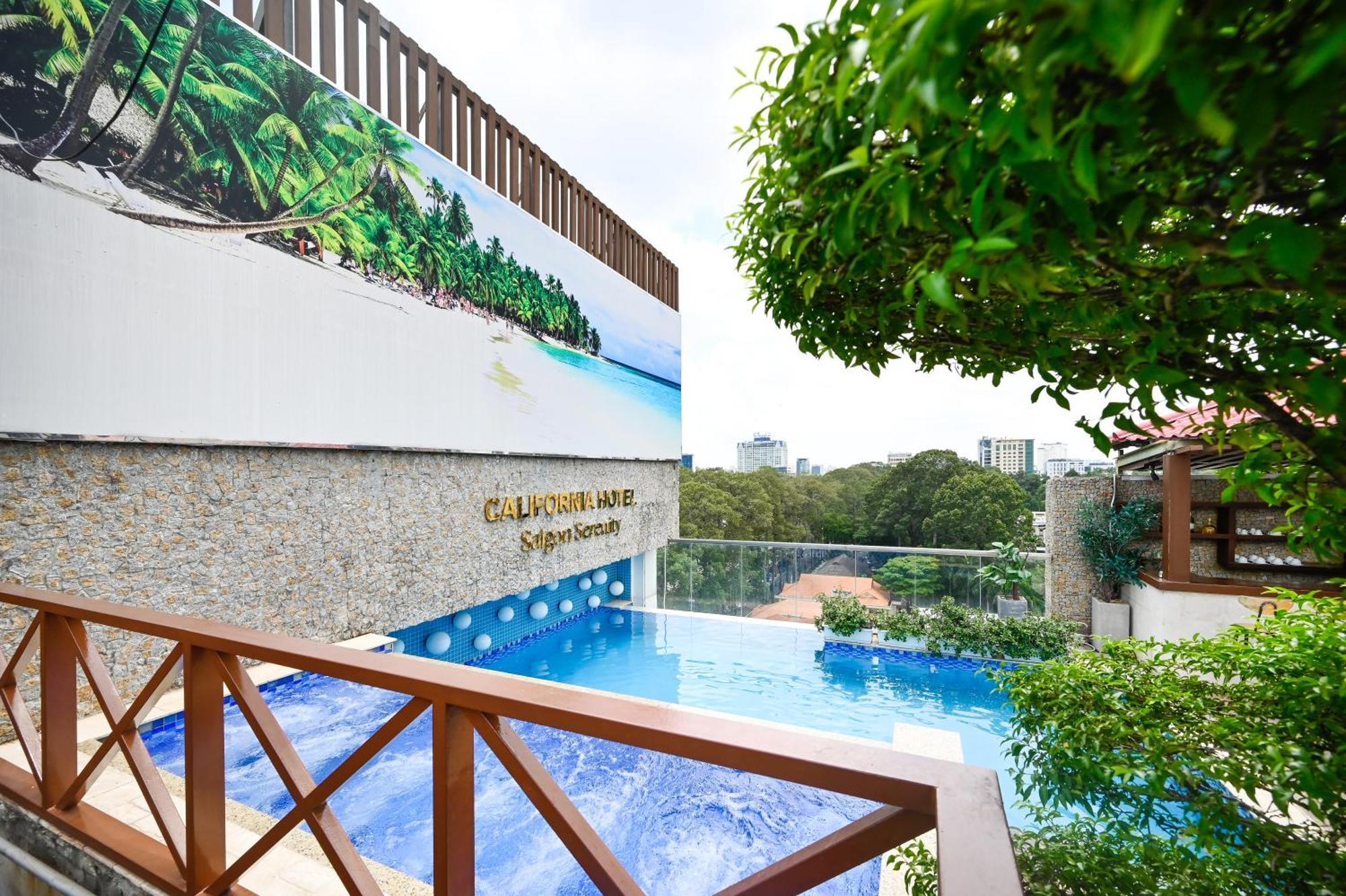 California Saigon Hotel & Rooftop Pool Ciudad Ho Chi Minh  Exterior foto