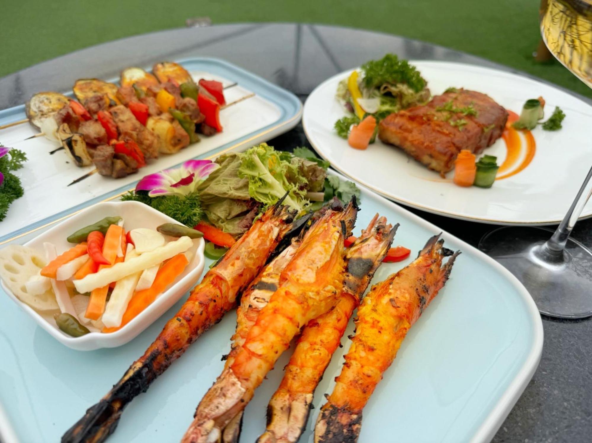 California Saigon Hotel & Rooftop Pool Ciudad Ho Chi Minh  Exterior foto