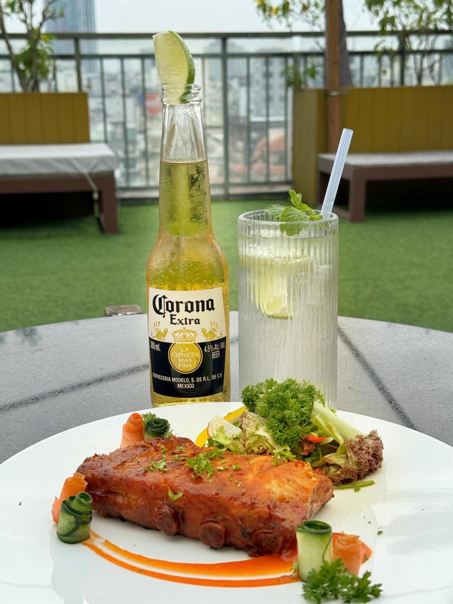 California Saigon Hotel & Rooftop Pool Ciudad Ho Chi Minh  Exterior foto
